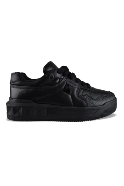 Valentino Garavani One Stud Xl Leather Low-top Sneakers In Black