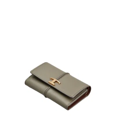 Tod's T Timeless Wallet In Leather In Brown