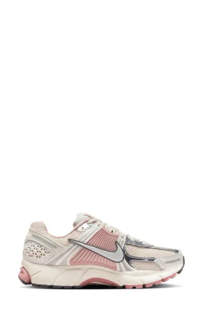 Nike Sneakers Zoom Vomero 5 In Gray
