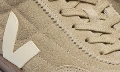 Veja Low-top Suede Sneakers Rubber Sole In Brown