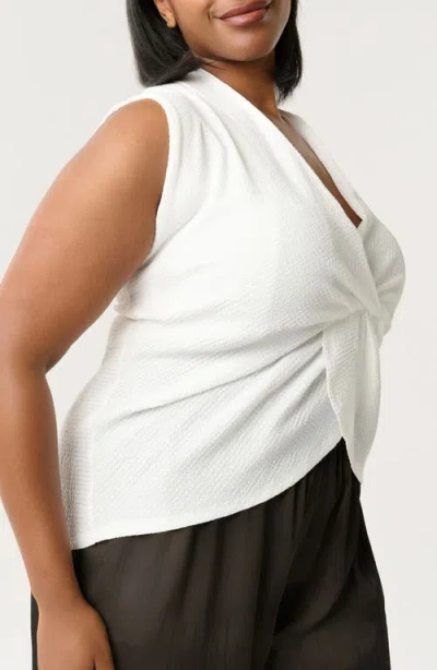 Estelle Hadley Twist Front Seersucker Top In White