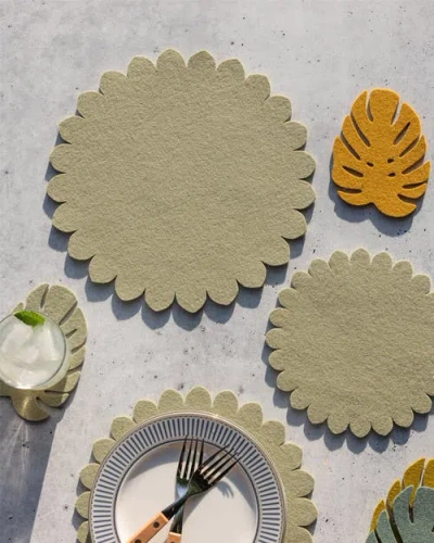 Graf & Lantz Graf Lantz Crest Merino Wool 12" Trivet In Green