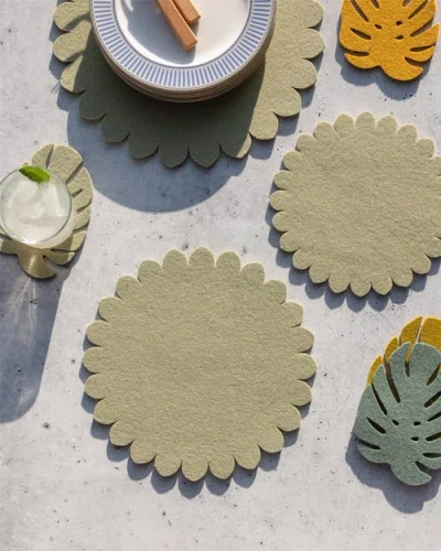 Graf & Lantz Graf Lantz Crest Merino Wool 10" Trivet In Green