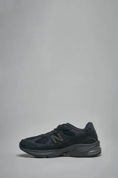 New Balance 2010 Mesh-panelled Sneakers In Black