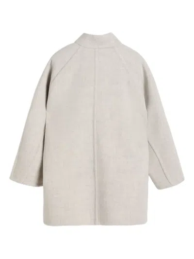 双面料牛角纽扣外套