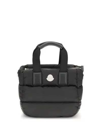 Moncler Borsa A Mano Caradoc Mini In Tessuto Nero Donna In Black
