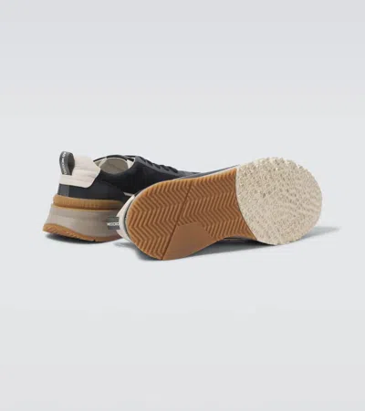 Brunello Cucinelli Sneakers Round Toe Contrast Sole In Black