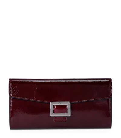 Roger Vivier Glossy Chain Strap Wallet With Metal Buckle In Purple
