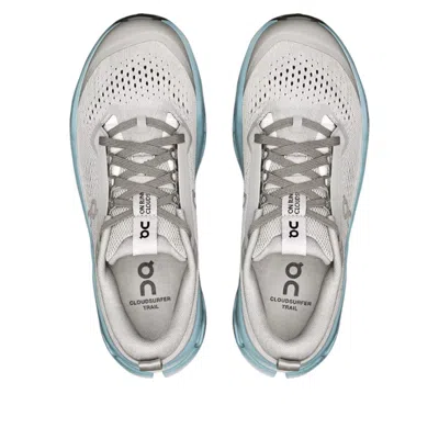 On Cloudsurfer Trail 2 Sneakers In Neutral