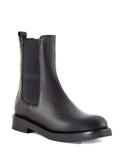 Julie Dee Low Heels Ankle Boots In Black Leather In Black