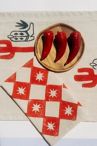 Julie Peach Block Printed Diamond Spurs Napkin Set In Taupe At Urban Outfitters