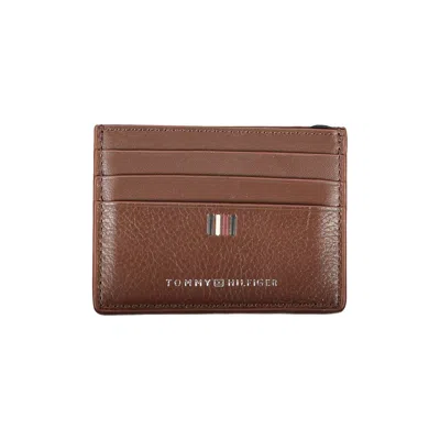 Tommy Hilfiger Sleek Leather Card Holder With Contrast Detailing In Blue