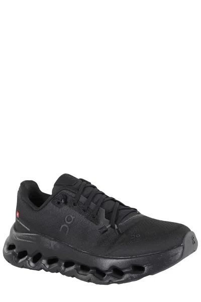 On Low Top Sneakers With Mesh Upper And Rubber Outsole In Black