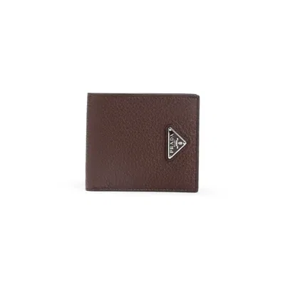 Prada Logo Bi-fold Leather Wallet In Brown