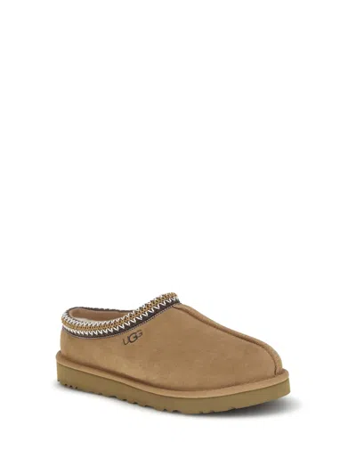 Ugg Slip-on Clog In Soft Suede With Sheepskin Lining In Nude