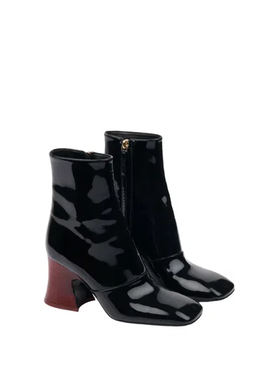 Chloé Chloè Janis Ankle Boots With Glossy Leather Heel In Black