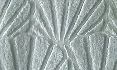 Artisan 34 Textured Shell Throw Blanket In Green