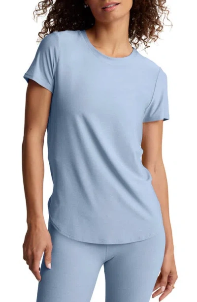 Beyond Yoga On The Down Low T-shirt In Blue