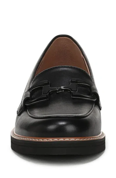 Naturalizer Cabana Womens Patent Pebbled Loafer Heels In Black