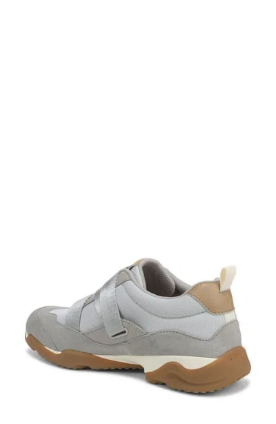 Vionic Walk Slim Gia Sneaker In Gray
