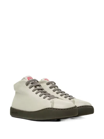 Camper Peu Touring In White