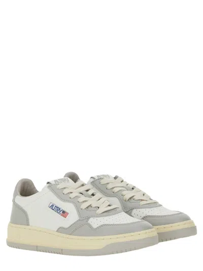Autry Logo Low Woman Sneakers In Multi