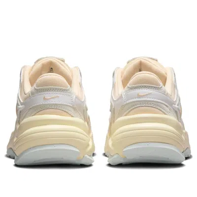 Nike Al8 Sneaker