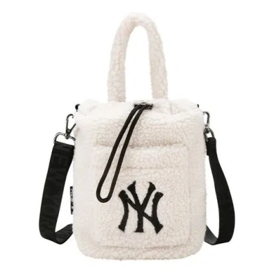 Mlb Ny New York Yankees Polar Fleece Wool Hand Bag White