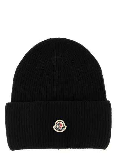 Moncler Ribbed Knit Carded Wool Beanie With Felt Logo Patch In Black