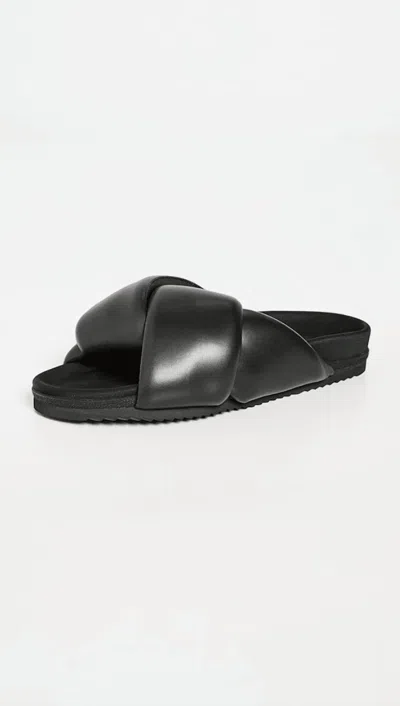 Roam Demi Twist Sandal In Black In Black