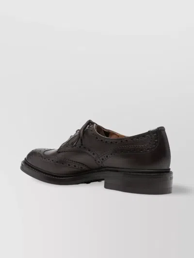 Tricker's Brogues With Round Toe And Brogue Detailing In Brown