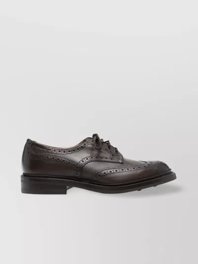Tricker's Brogues With Round Toe And Brogue Detailing In Brown