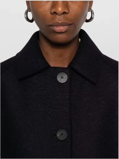 Harris Wharf London Wool Coat With Raglan Sleeves And Pockets In Black