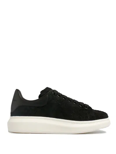 Alexander Mcqueen Men Black Low Top Sneakers With Chunky Sole In Leather Man