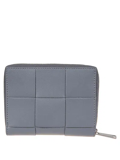 Bottega Veneta Men Leather Wallet In Gray
