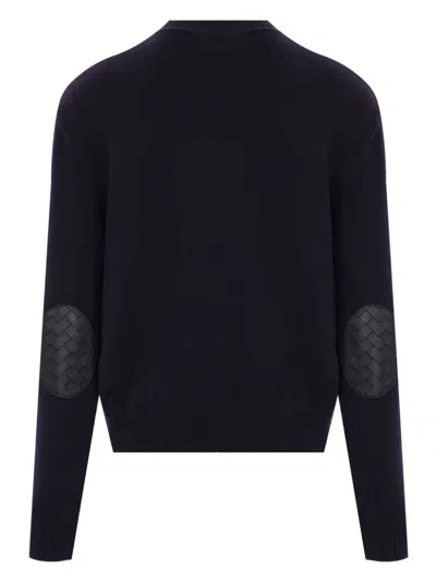 Bottega Veneta Cashmere Pullover With Leather Intreccio Patch In Blue