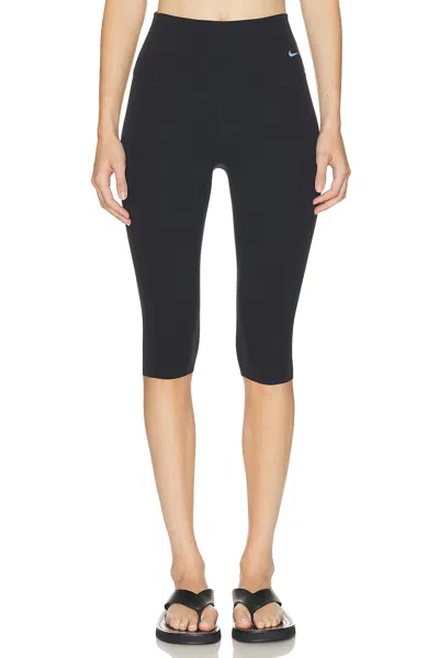 Nike Gentle Support High Waisted Capri Legging In Black