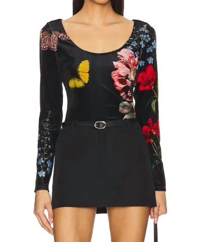 Alice And Olivia Delaina Scoop Neck Long Sleeve Velvet Top In In The Wind Floral In Black