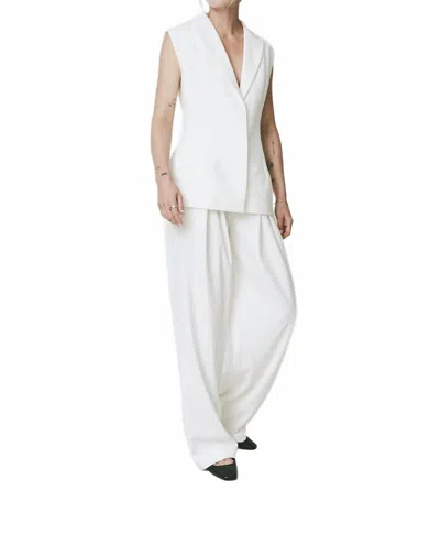 Sophie Rue Theo V-neck Button Front Vest Blazer In Off White In White