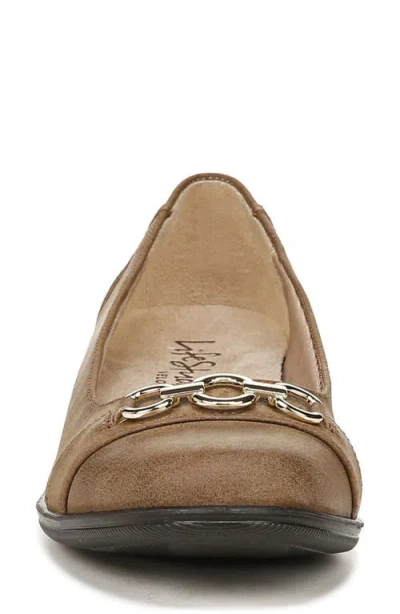 Lifestride Ideal Chain Wedge Flat In Brown