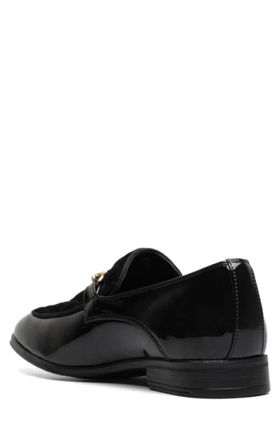 Stacy Adams Sprague Quilted Vamp Loafer In Black