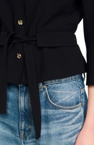 Sandro Cropped Tailored Belted Waist Jacket In Black