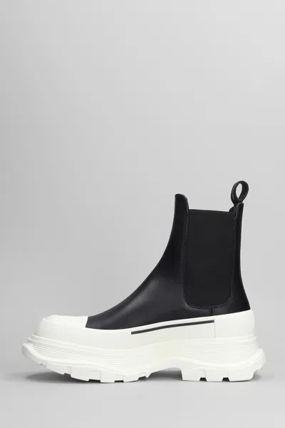 Alexander Mcqueen Chunky Outsole Cap Toe Chelsea Boots In Black