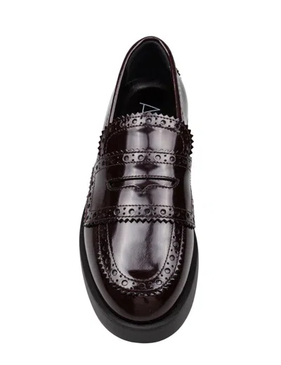 Agl Attilio Giusti Leombruni Agl Leather Loafer With Vamp In Brown