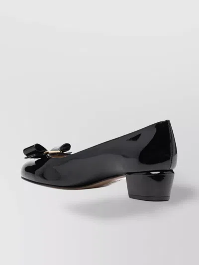 Ferragamo Vara Patent Leather Ballet Flats In Nero
