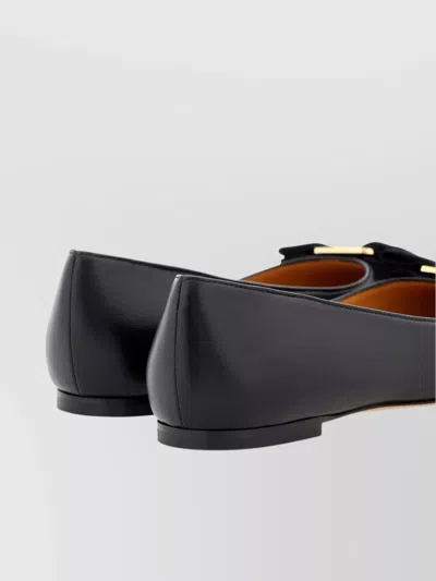 Ferragamo Glossy Leather Ballerinas With Bow Accent In Black