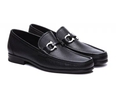 Ferragamo Gandioso Pebbled Moccasin With Gancini Ornament In Black Leather