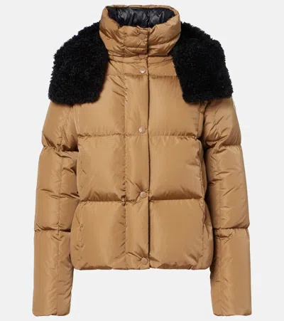 Moncler Piumino Corto Castelnou Con Cappuccio In Pile E Trapuntatura A Quadri In Brown
