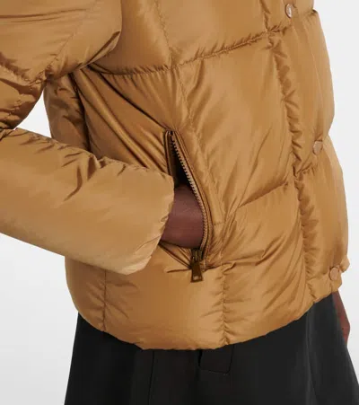 Moncler Piumino Corto Castelnou Con Cappuccio In Pile E Trapuntatura A Quadri In Brown