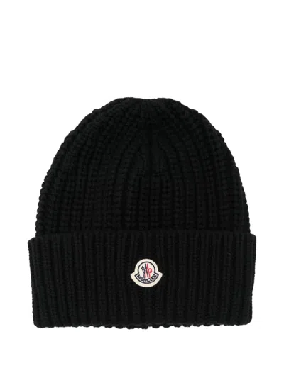 Moncler Women Beanie Wool And Cashmere Hat In Black